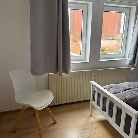 Im Alten Fachwerkhaeuschen Naehe Edersee Mit 3 Wohnungen,terrasse, Garten *