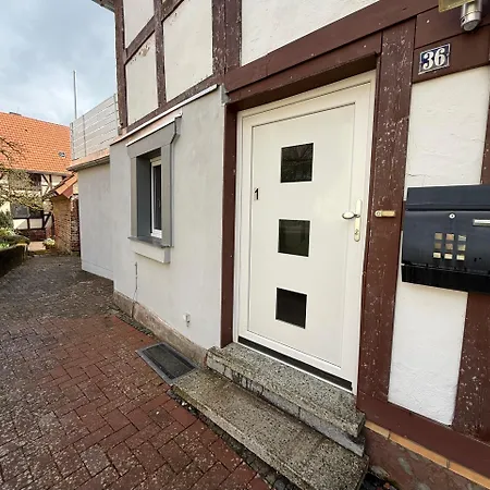 Im Alten Fachwerkhaeuschen Naehe Edersee Mit 3 Wohnungen,terrasse, Garten