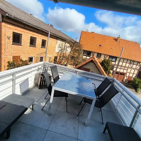 Im Alten Fachwerkhaeuschen Naehe Edersee Mit 3 Wohnungen,terrasse, Garten