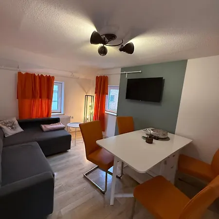 Im Alten Fachwerkhaeuschen Naehe Edersee Mit 3 Wohnungen,terrasse, Garten * Waldeck (Hessen)